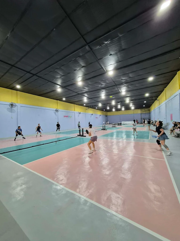 SweetSpot pickleball courts CEBU photo 2
