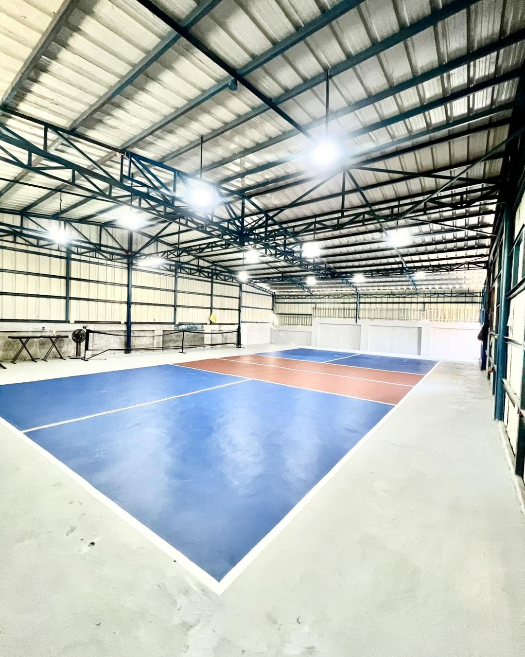 Wolfpax HQ Pickleball Court