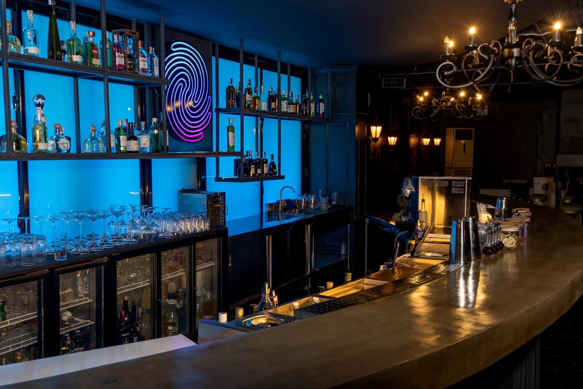 Club Confidential